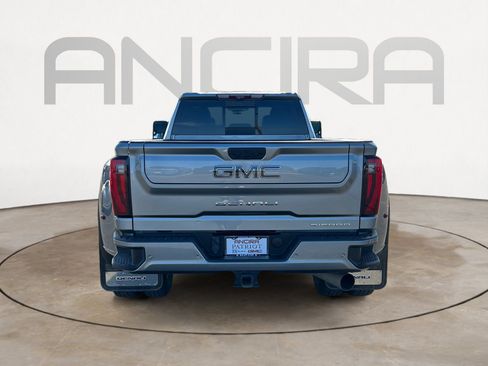 Used 2024 GMC Sierra 3500 Denali Ultimate image 9