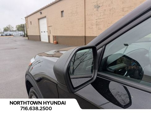 Used 2023 Ford Explorer XLT w/ Equipment Group 202A AWD/4WD image 38