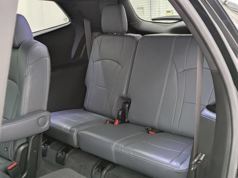 Used 2023 Buick Enclave Essence w/ Sport Touring Edition AWD/4WD image 14