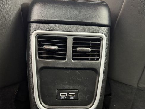 Used 2023 Dodge Charger SXT RWD image 26