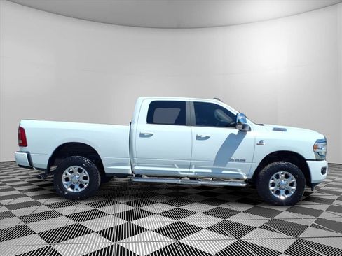 Used 2024 RAM 2500 Laramie AWD/4WD image 30