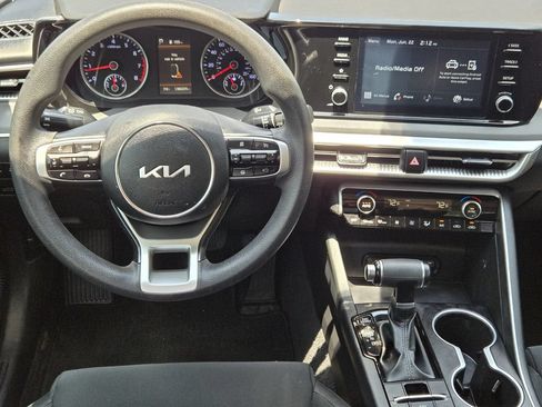 Used 2022 Kia K5 LXS FWD image 10