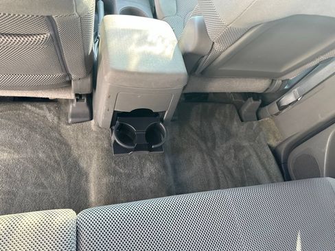 Used 2014 Nissan Frontier SV w/ SV Value Truck Package AWD/4WD image 26