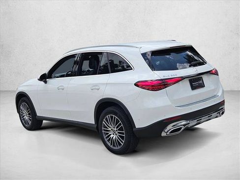 Used 2026 Mercedes-Benz GLC 300 image 8