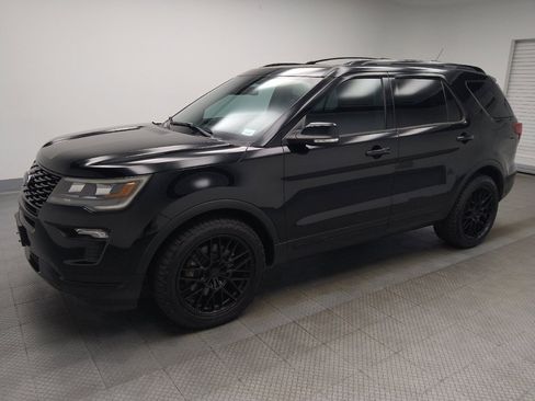 Used 2018 Ford Explorer Sport w/ Equipment Group 401A AWD/4WD image 2