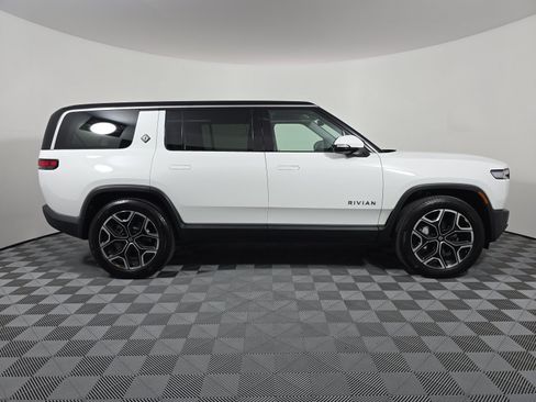 Used 2025 Rivian R1S Adventure AWD/4WD image 6