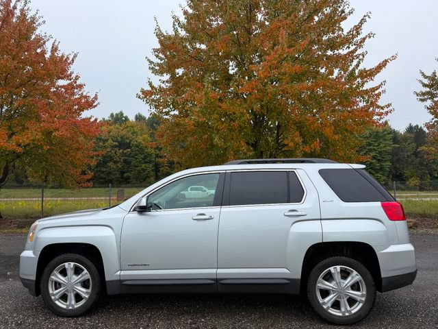 Used 2017 GMC Terrain SLE w/ Convenience Package FWD image 2