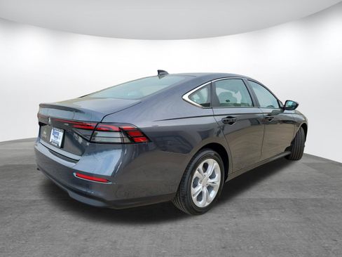 New 2026 Honda Accord LX image 5