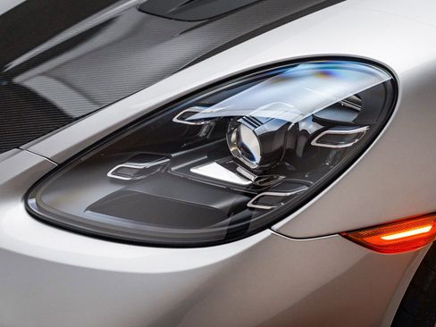 Used 2025 Porsche 718 Cayman GT4 RS image 11