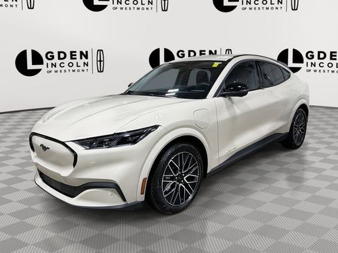 Used 2025 Ford Mustang Mach-E Premium image 1