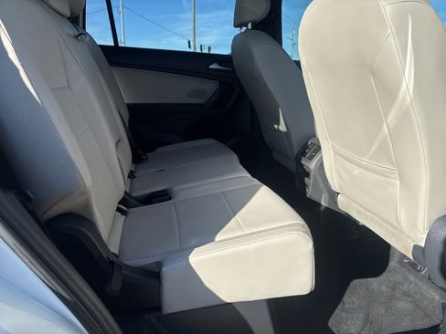 Used 2021 Volkswagen Tiguan SE R-Line image 10