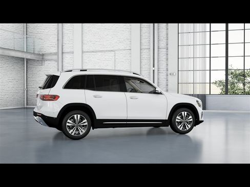 Certified 2026 Mercedes-Benz GLB 250 4MATIC image 13