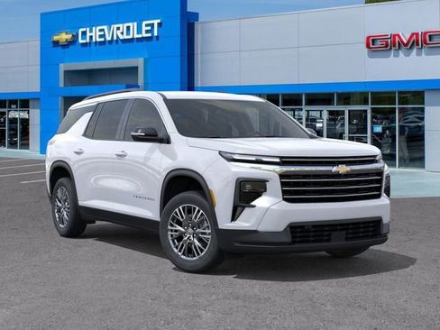 New 2026 Chevrolet Traverse LT image 7