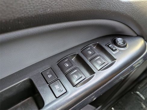 Used 2016 Chevrolet Colorado Z71 image 27