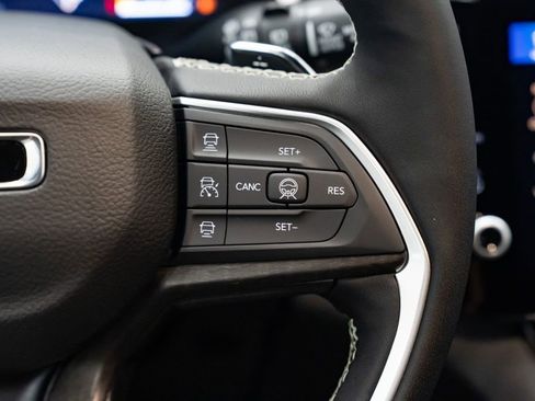 New 2026 Jeep Grand Cherokee 4WD image 15