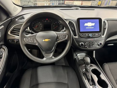 Used 2024 Chevrolet Malibu LT FWD image 18
