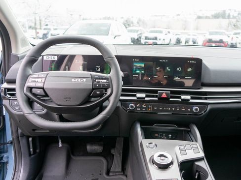 New 2026 Kia Sportage EX AWD/4WD image 13
