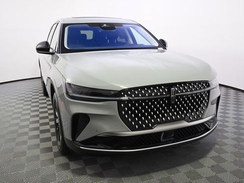 New 2026 Lincoln Nautilus Premier w/ Equipment Group 102A AWD/4WD image 9