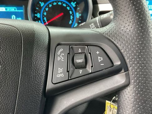 Used 2013 Chevrolet Cruze LS FWD image 9