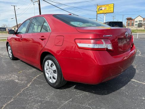 Used 2010 Toyota Camry LE FWD image 7