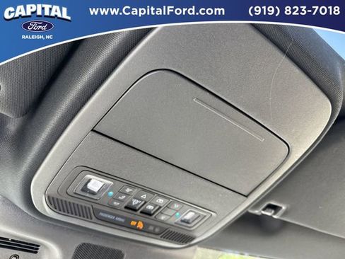 Certified 2025 Ford Expedition Tremor image 32