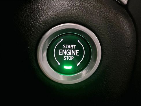 Used 2021 GMC Sierra 1500 SLT RWD image 31