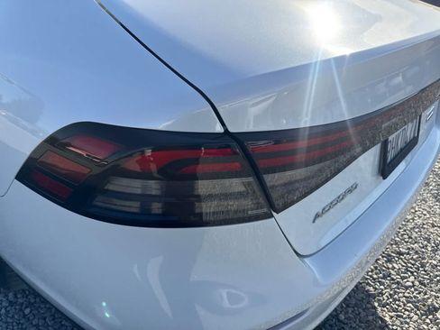 Used 2023 Honda Accord Touring image 12