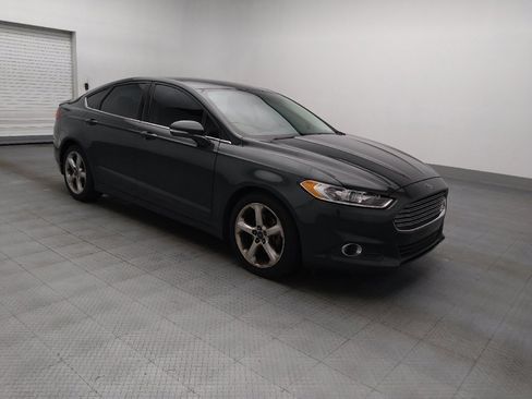 Used 2015 Ford Fusion SE w/ Equipment Group 201A FWD image 11