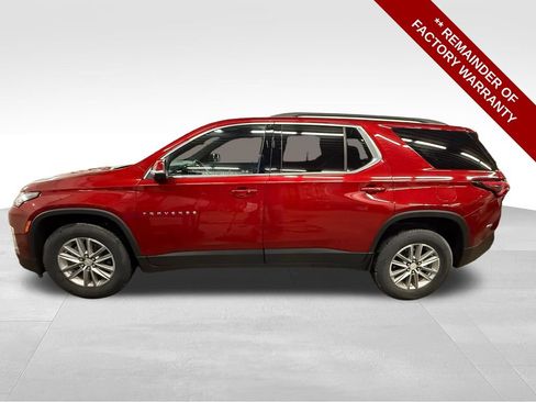 Used 2023 Chevrolet Traverse LT w/ Rear Camera Mirror Package AWD/4WD image 2