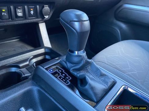 Used 2019 Toyota Tacoma TRD Sport image 13