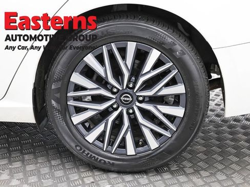 Used 2025 Nissan Altima 2.5 SV FWD image 33