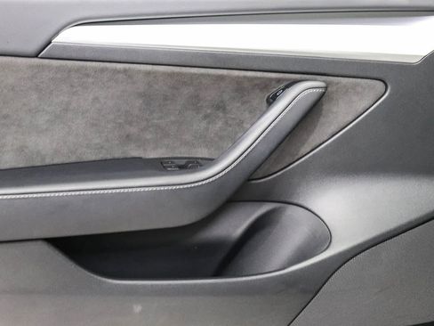 Used 2023 Tesla Model 3 Standard Range RWD image 22