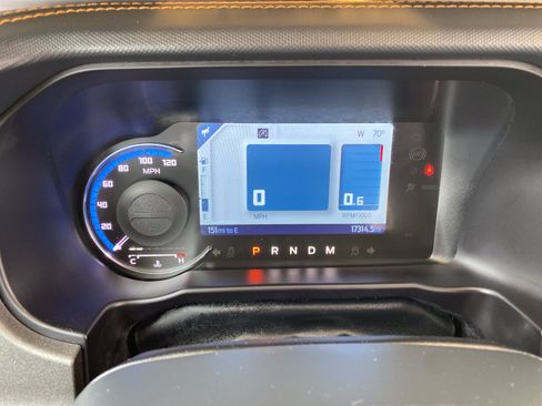 Used 2024 Ford Bronco Badlands AWD/4WD image 9