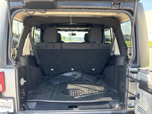 Used 2017 Jeep Wrangler Unlimited Sport AWD/4WD image 20