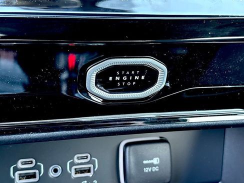 New 2026 Jeep Grand Cherokee Limited image 22