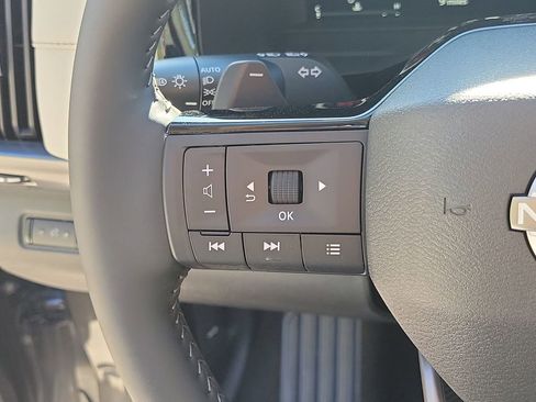 New 2026 Nissan Pathfinder SL image 31