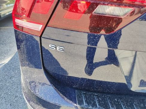 Used 2023 Volkswagen Tiguan SE image 21