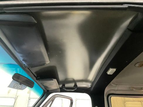 Used 1989 GMC Jimmy 4WD image 20