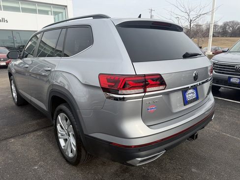 Used 2021 Volkswagen Atlas SE image 4