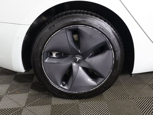 Used 2021 Tesla Model 3 Standard Range Plus image 20