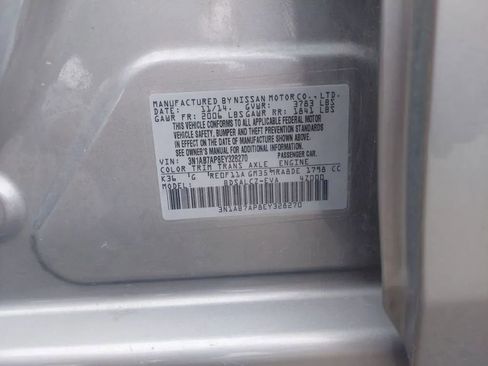 Used 2014 Nissan Sentra S FWD image 2