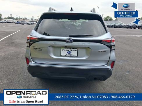 Used 2026 Subaru Forester Premium AWD/4WD image 4