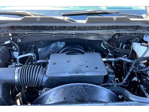 Used 2025 Chevrolet Silverado 2500 LT w/ Safety Package AWD/4WD image 31