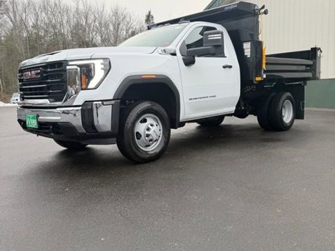 New 2026 GMC Sierra 3500 Pro w/ Convenience Package image 1