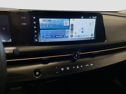 Used 2023 Nissan Ariya AWD image 26