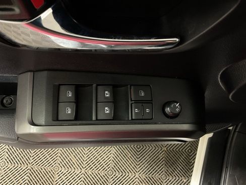 Used 2020 Toyota Tacoma TRD Sport image 18