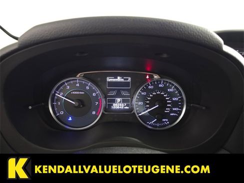 Used 2017 Subaru Crosstrek 2.0i Premium image 11