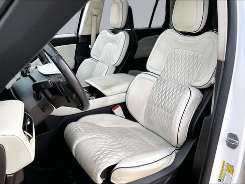 Used 2022 Lincoln Aviator Black Label AWD/4WD image 23