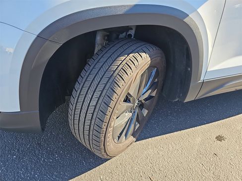 Used 2022 Volkswagen Taos S w/ IQ Drive S Package image 33