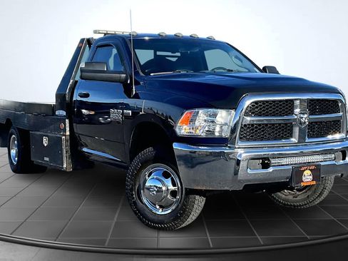 Used 2018 RAM 3500 Tradesman w/ Chrome Appearance Group image 20